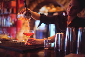 Alcoholic beverages should have labels warning of cancers: