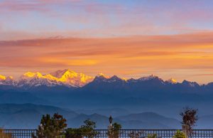 Whispers of Winter: Kanchenjunga’s First Glimpse Kanchenjunga