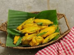 Pata Bora, or crispy jute leaf fritters, is the ideal dish for Pohela Boishakh. Make jute leaf fritters (Pata Bora) for Pohela Boishakh